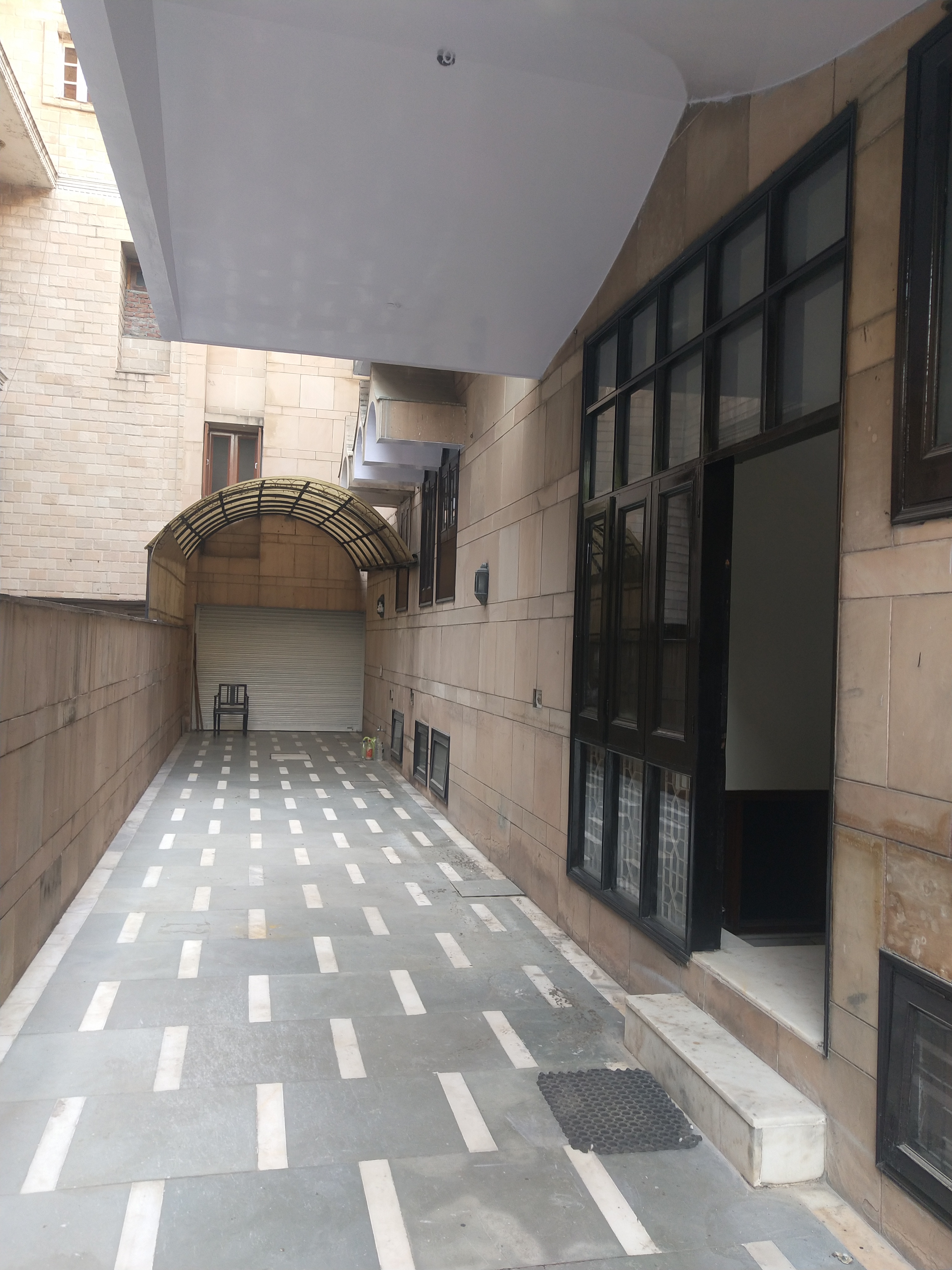 Independent Villa Available for Rent in New Friends Colony